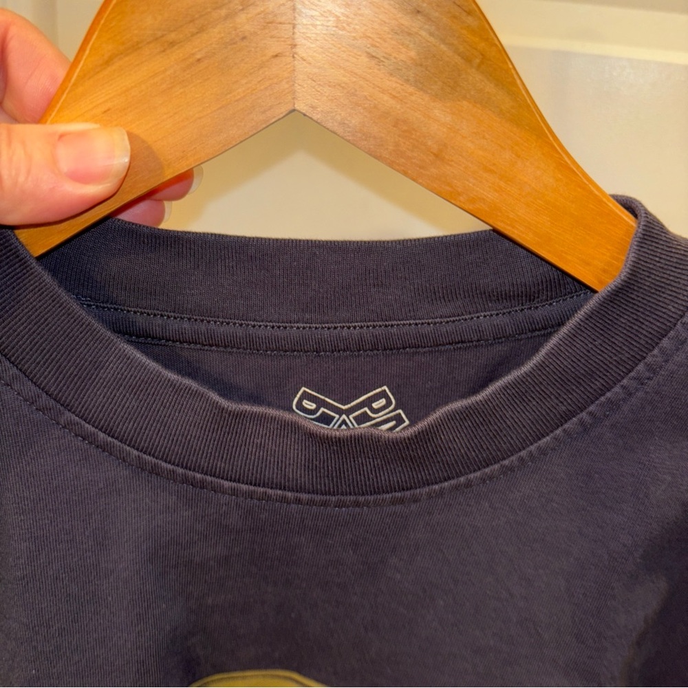 PALACE Medium Luck T-SHIRT Size Small Dark Gray With Gold Horse Shoe - Picture 10 of 10